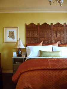 Original_Claudia-Juestel-Indian-screen-headboard_s3x4_lg
