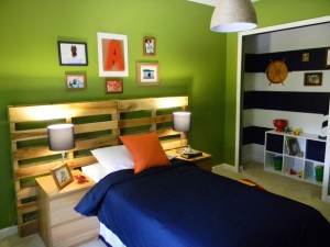 Original_Lakeitha-Duncan-boys-wooden-headboard_s4x3_lg