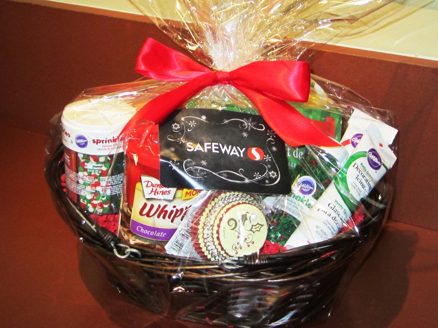 WIN - Safeway Holiday Baking Basket & $50 Safeway Gift Card ~ 25 Days