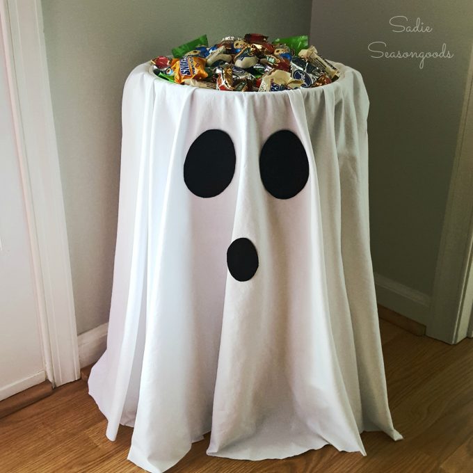 Vintage_barrel_stand_planter_to_be_repurposed_into_Halloween_ghost_candy_bowl_stand_by_Sadie_Seasongoods