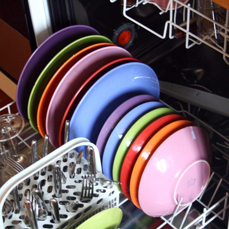 6 Easy Ways to Keep Your Dishwasher Clean 24/7 Moms